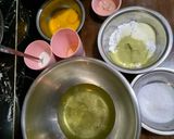 Foto langkah ke 1 dari resep Matcha Chiffon Cake.