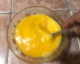 Foto del paso 1 de la receta: Huevos revueltos con crema y queso