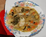 Foto del paso 6 de la receta: Rape en salsa con verduras