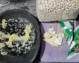 Foto langkah ke 1 dari resep Kacang Bawang Renyah.