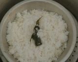 Foto langkah ke 4 dari resep Putu Bambu (Cetakan Daun Pisang).