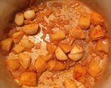 Tejszínes-tejfölös fokhagymakrémleves 🧄🧅🥔 recept fázis 2 fotója