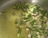 Foto del paso 3 de la receta: Potaje vegetariano de garbanzos y acelgas silvestres