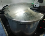 Foto del paso 4 de la receta: Carrilleras de ternera en vino tinto