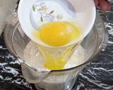 A picture of step 2 of Roti Jaala.