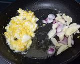 Foto langkah ke 2 dari resep Orek Telur Leunca.
