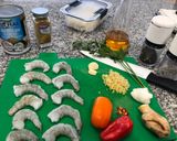 Foto del paso 1 de la receta: Camarones al curry con crema de coco