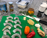 Foto del paso 1 de la receta: Camarones al curry con crema de coco