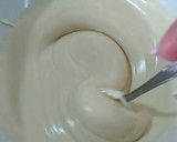 Foto del paso 1 de la receta: Chocolatinas de chocolate blanco con kikos, y con anacardos al punto de sal
