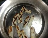 A picture of step 3 of Paneer club sandwich.