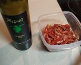 Foto del paso 2 de la receta: Gambas y anguriñas al ajillo con tomate