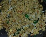 Foto langkah ke 6 dari resep Nasi Goreng Sayur Baso.