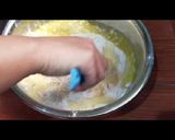 Foto langkah ke 3 dari resep Roti sosis tanpa ulen tanpa mixer lembut recomended.