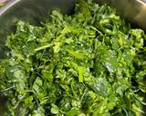 A picture of step 1 of Sarsoon ka saag.