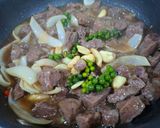 Hình bước làm 3 của món Bò Cháy Tỏi