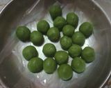 Foto langkah ke 2 dari resep Bakpia Kacang Hijau Pandan (renyah).