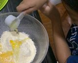 Gambar langkah 2 resipi Pancake.