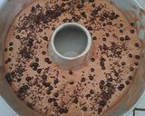 Foto langkah ke 5 dari resep Bolu Cokelat Panggang.