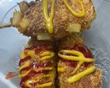 Hình bước làm 4 của món Hotdog xúc xích phô mai hàn quốc