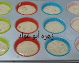 صورة لخطوة 4 من وصفة كب كيك الشوفان بالموز والمكسرات