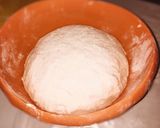 Foto del paso 2 de la receta: Masa para pizza casera rapidísima!
