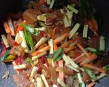 Foto langkah ke 3 dari resep Tumis kikil.