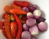Foto langkah ke 1 dari resep Sambal bawang ala bu rudy.