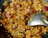 टेस्टी बैंगन भरता (Tasty baingan bharta recipe in hindi) रेसिपी चरण 6 फोटो