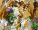 A picture of step 4 of Dahi Baday Papri Chat.