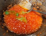 Foto langkah ke 3 dari resep Sambal Goreng Ati dan Kentang.