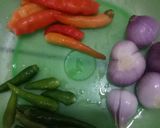 Foto langkah ke 1 dari resep Tumis tahu saori ranjau pedas dan temannya.