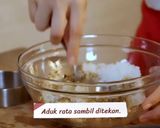 Foto langkah ke 1 dari resep Spammy Egg Rice.