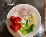 Gambar langkah 1 resipi Daging Goreng Kunyit Basah-basah.