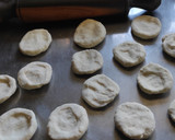 Foto del paso 3 de la receta: Pasteles criollos (empanadas fritas)