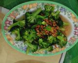 Foto langkah ke 4 dari resep Brokoli bawang putih.