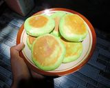 Foto langkah ke 3 dari resep Roti pandan teflon.
