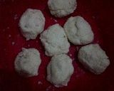 Foto langkah ke 4 dari resep Perkedel singkong isi gula merah.