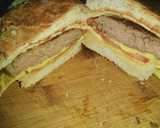 Foto del paso 6 de la receta: Hamburguesa con queso y huevo