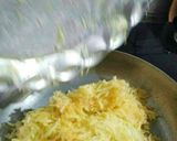 A picture of step 2 of Papite ki khatti Mithi chutney.