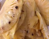 Hình bước làm 1 của món #Eatclean: Ức gà xào thơm