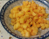 Foto del paso 4 de la receta: Asadillo de verduras con caqui y mix de pasta con pasas