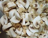 A picture of step 1 of Kaju mushroom curry.