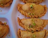 गुजीया (खजूर ड्राई फ्रूट्स वाली) रेसिपी चरण 7 फोटो