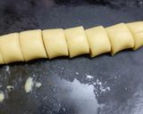 A picture of step 5 of Urad dal appalam or papad.