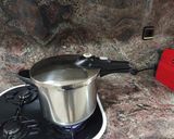 Foto del paso 4 de la receta: Filetes de ternera corte fino en olla express