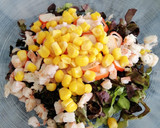 Foto del paso 6 de la receta: Tosta de boniato con ensalada de gambas