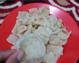 Foto langkah ke 8 dari resep Kerupuk nasi simple.