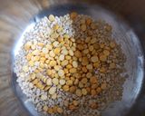 उड़द चना दाल का तड़का (Urad Chana dal ka tadka recipe in Hindi) रेसिपी चरण 1 फोटो