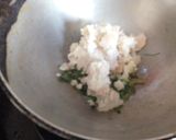 A picture of step 1 of Vada pao.