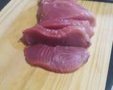 Foto del paso 1 de la receta Tartar de atún sobre base de guacamole